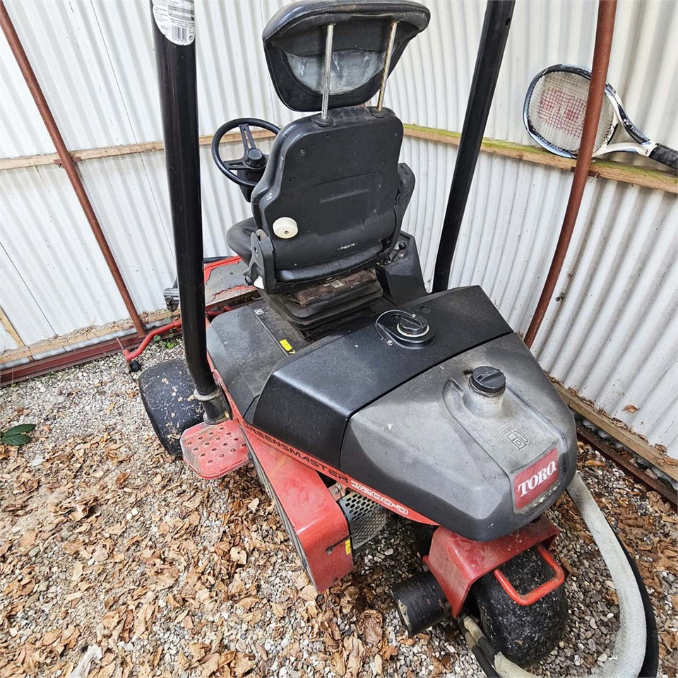 Toro Greensmaster 3200-D - Mesin pemotong rumput: gambar 3 Toro Greensmaster 3200-D - Mesin pemotong rumput: gambar 3
