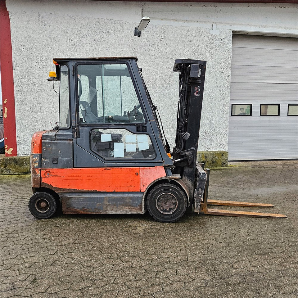 Toyota 7FBMF30 - Forklift: gambar 1 Toyota 7FBMF30 - Forklift: gambar 1