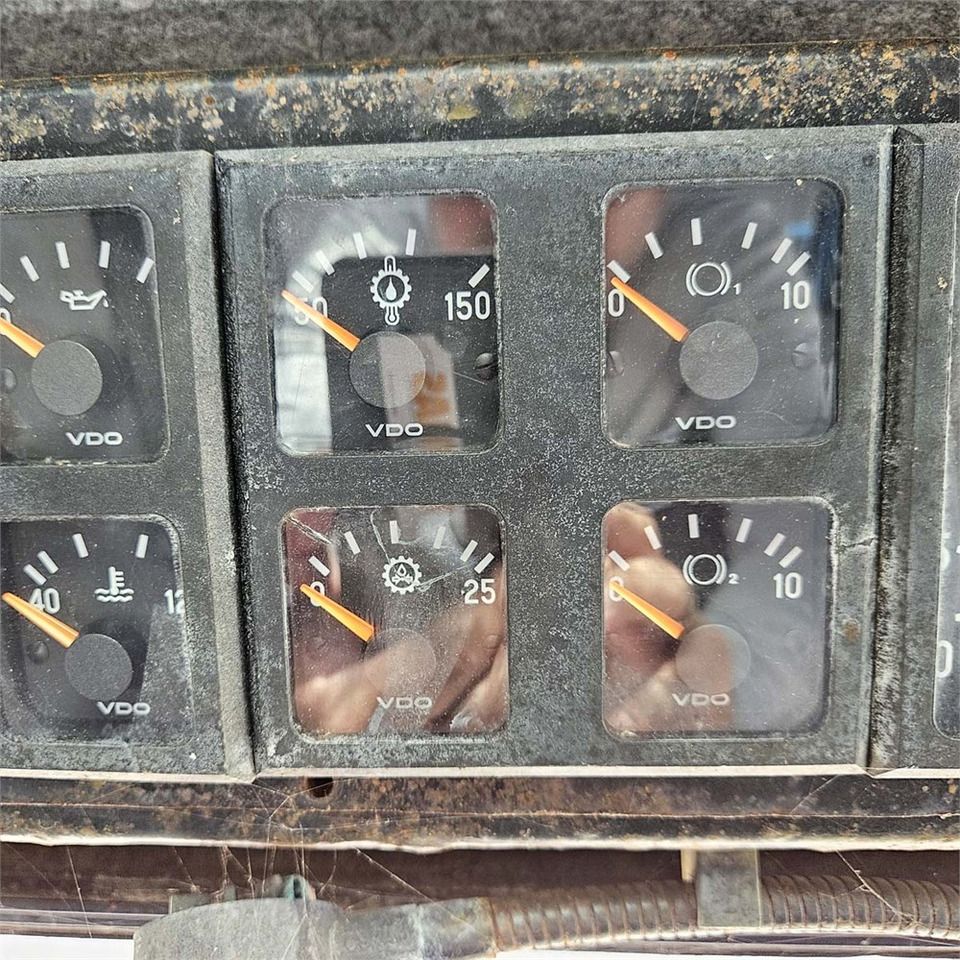 Tractor head Sisu TRX 181: gambar 22