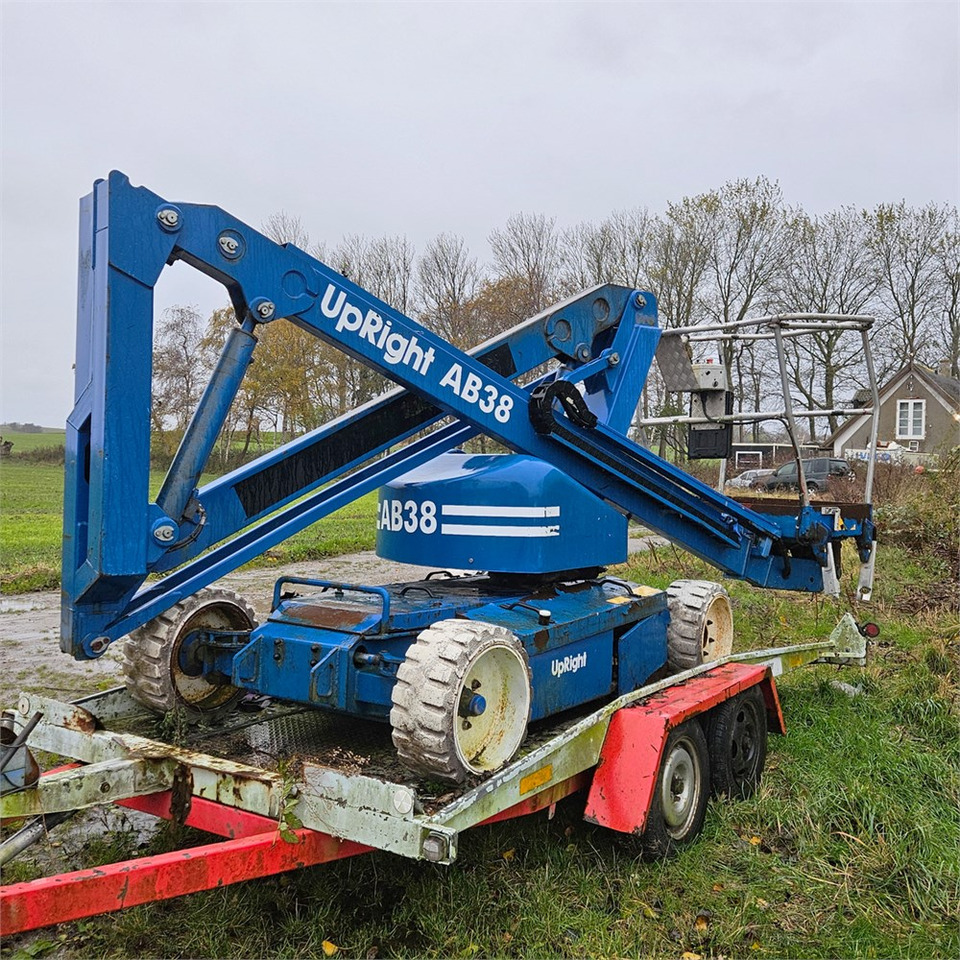 UpRight AB38 - Boom artikulasi: gambar 2 UpRight AB38 - Boom artikulasi: gambar 2