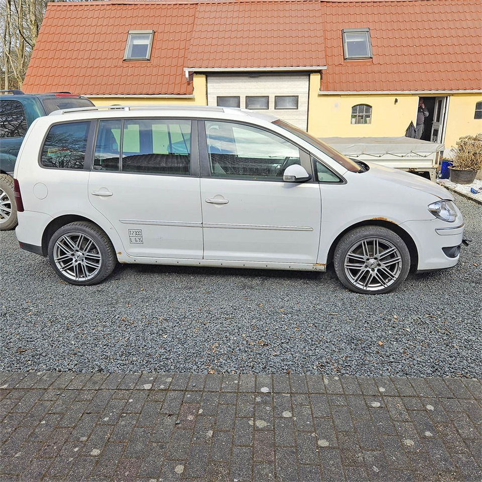 VW Touran Van 2,0 tdi automatisk - Mobil: gambar 2 VW Touran Van 2,0 tdi automatisk - Mobil: gambar 2