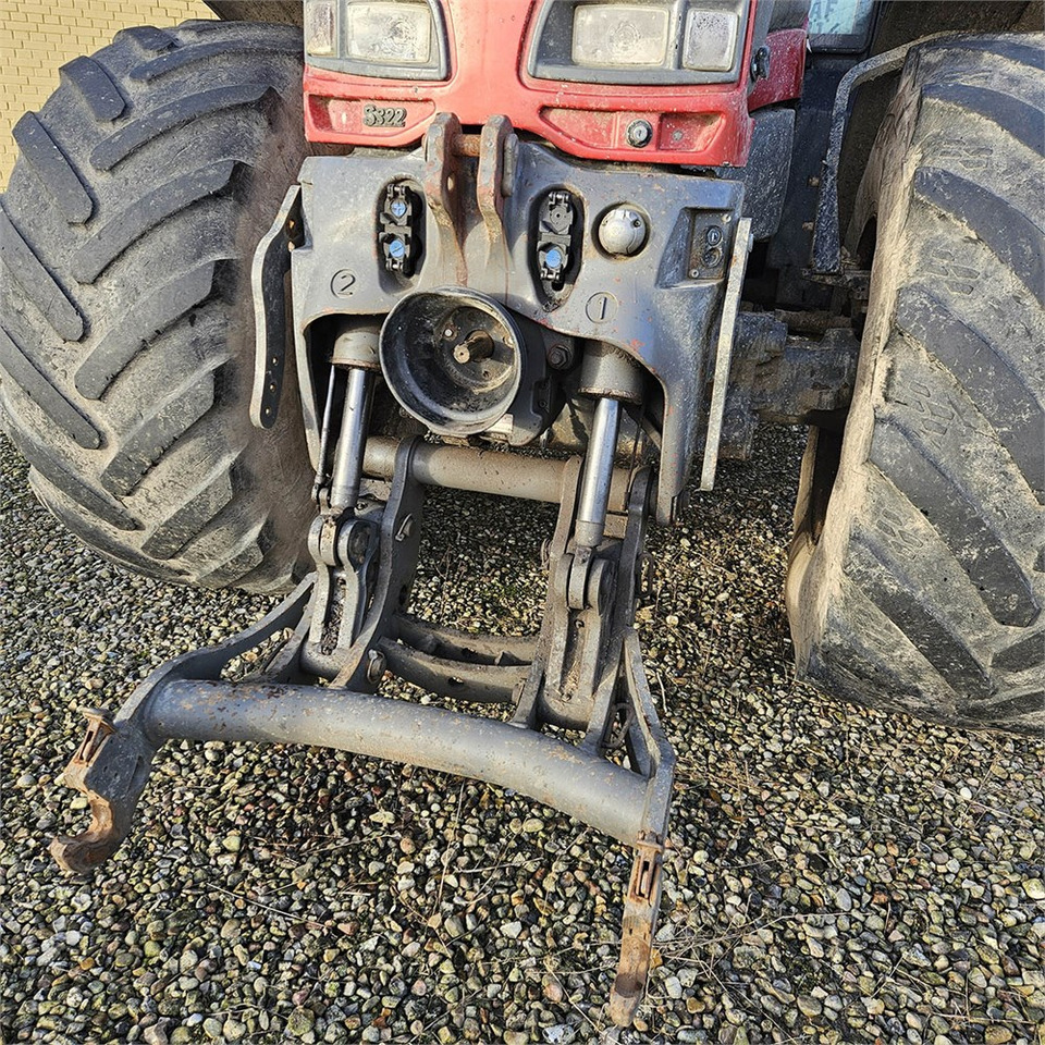 Traktor Valtra S322: gambar 7