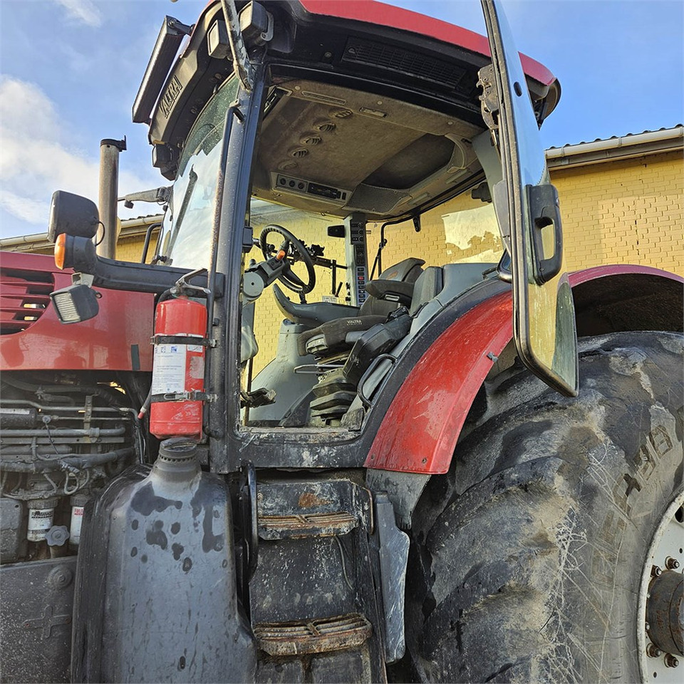 Traktor Valtra S322: gambar 6