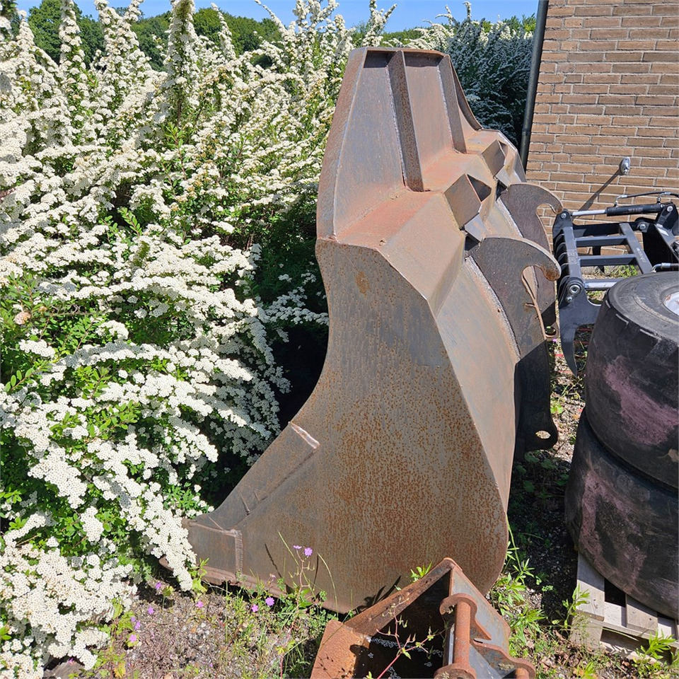 Volvo 44001 - Ember loader untuk Peralatan konstruksi: gambar 2 Volvo 44001 - Ember loader untuk Peralatan konstruksi: gambar 2