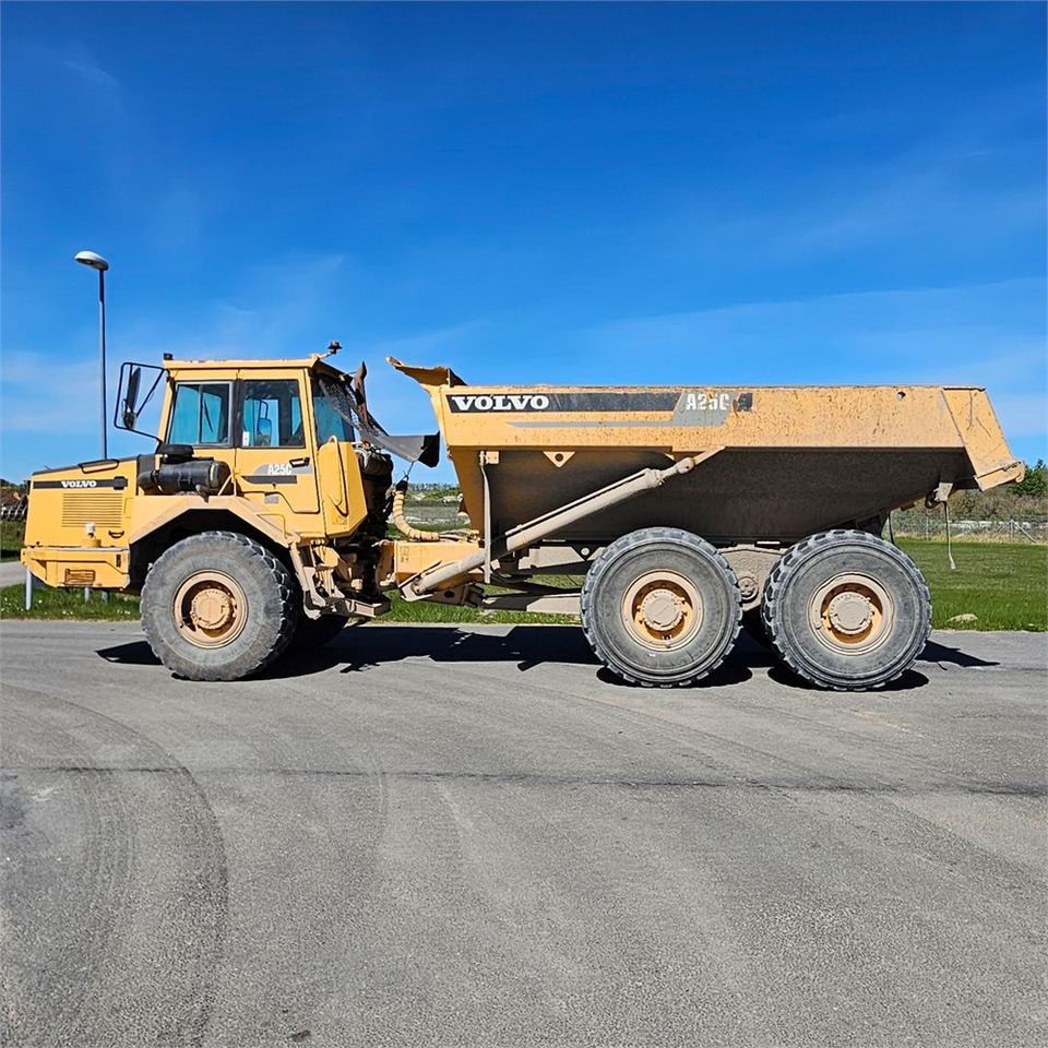 Volvo A25 C - Tempat sampah artikulasi: gambar 3 Volvo A25 C - Tempat sampah artikulasi: gambar 3