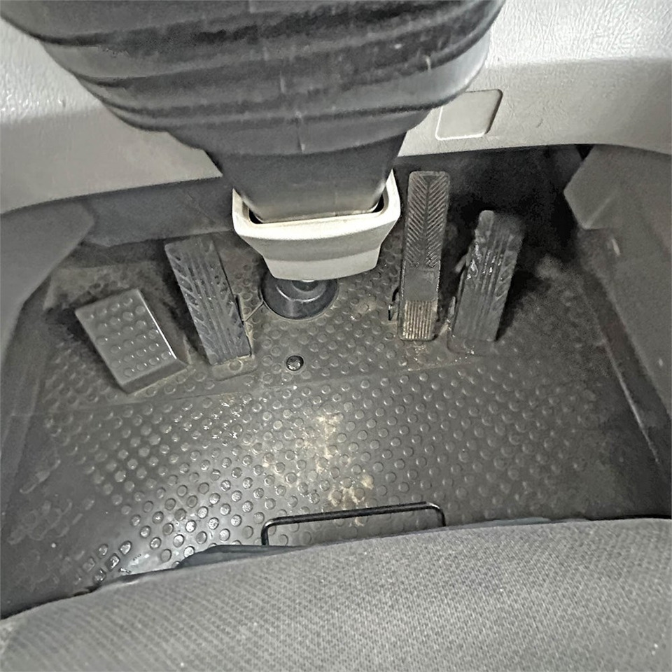 Tempat sampah artikulasi Volvo A30 G: gambar 30