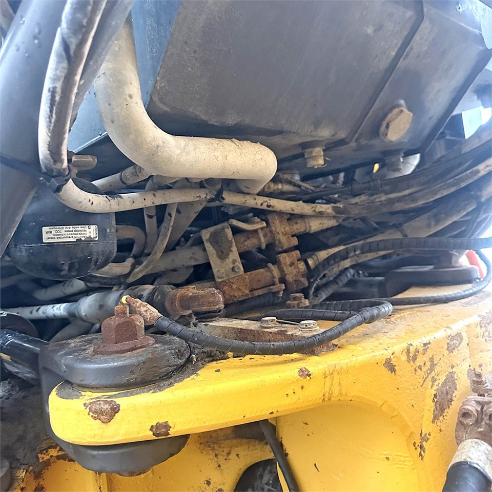 Tempat sampah artikulasi Volvo A30 G: gambar 44