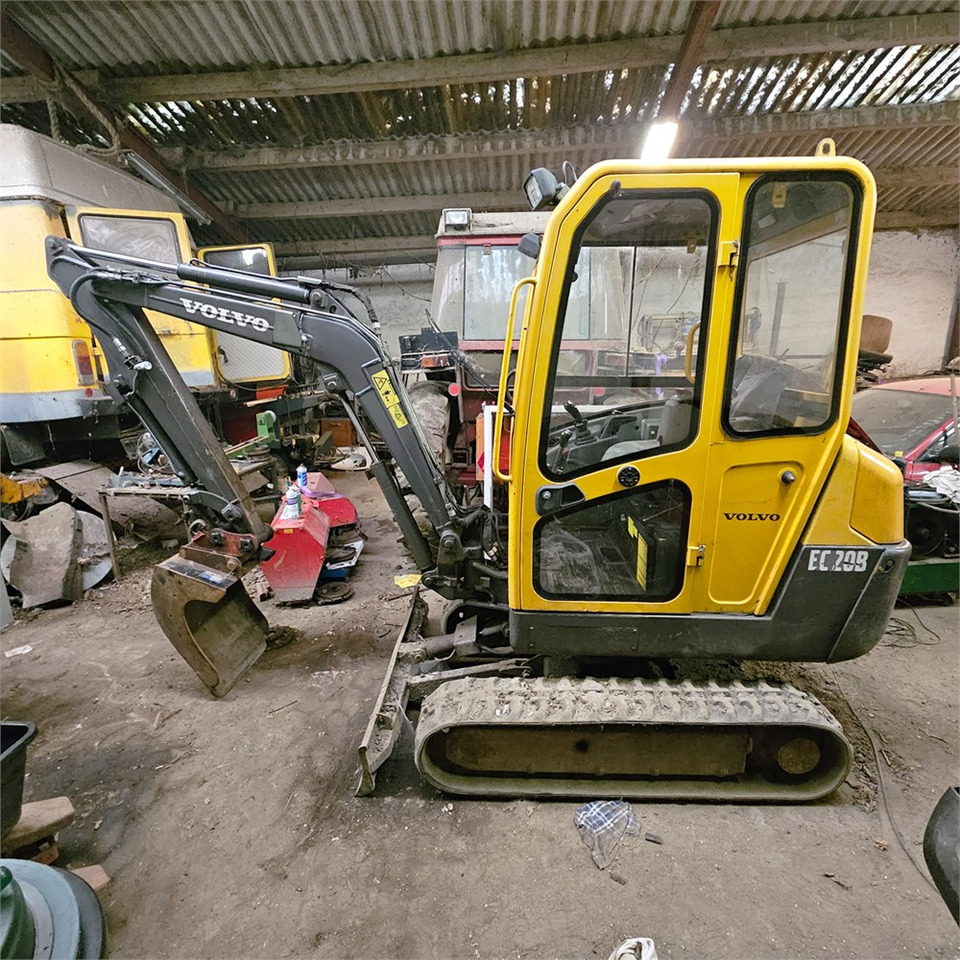 Volvo EC20 B XTV - Ekskavator mini: gambar 1 Volvo EC20 B XTV - Ekskavator mini: gambar 1