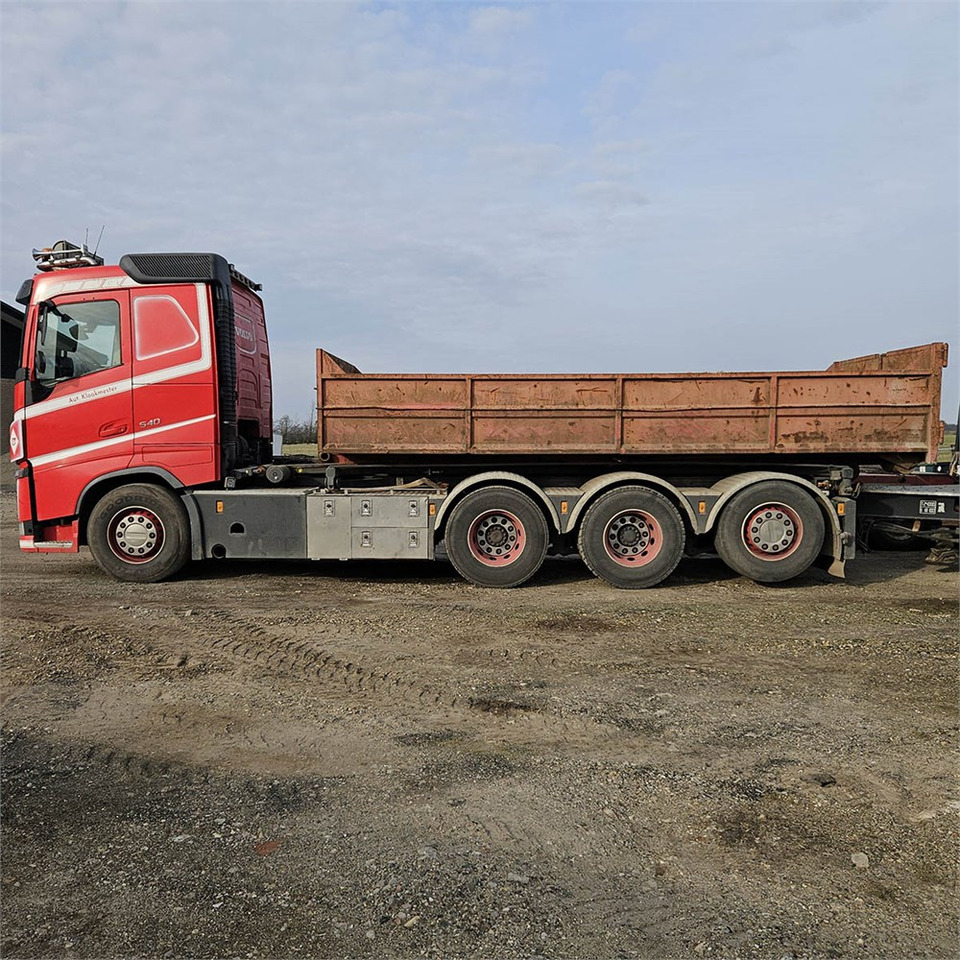 Volvo FH 540 - Truk pembawa sistem kabel: gambar 2 Volvo FH 540 - Truk pembawa sistem kabel: gambar 2