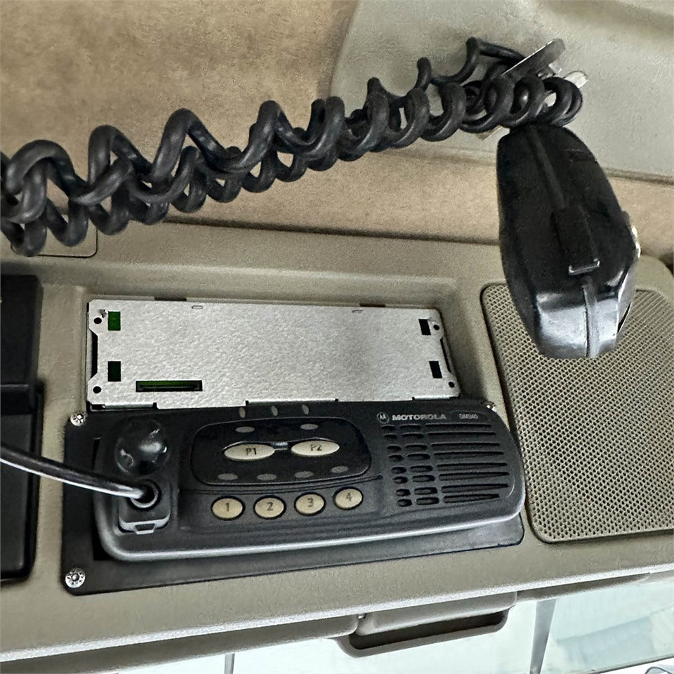 Truk pembawa sistem kabel Volvo FM-330: gambar 27