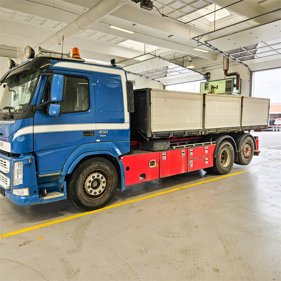 Volvo FM450 - Truk flatbed: gambar 2 Volvo FM450 - Truk flatbed: gambar 2