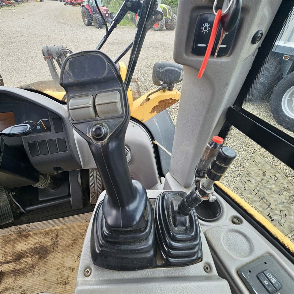 Wheel loader Volvo L45F-TP: gambar 19