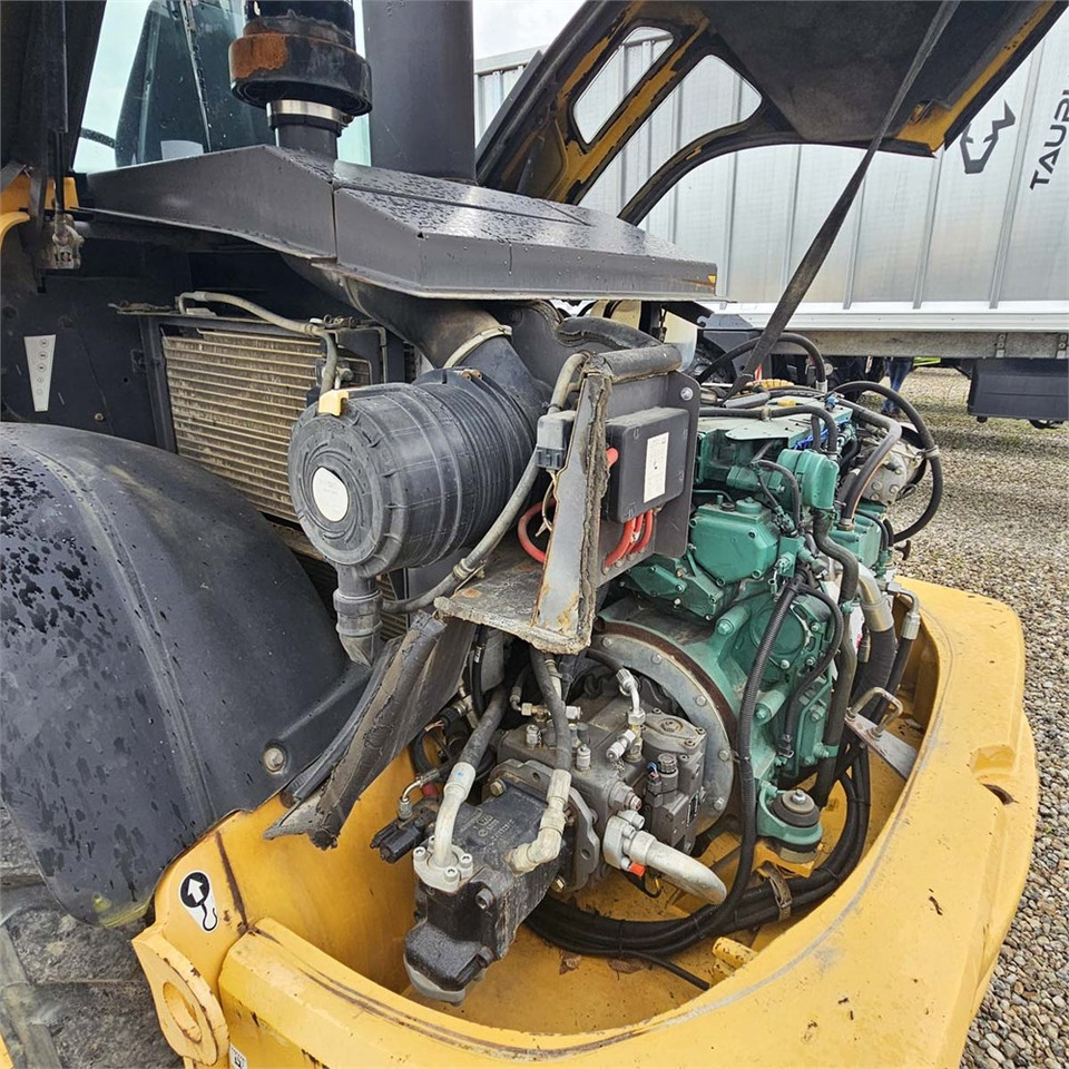 Wheel loader Volvo L45F-TP: gambar 33