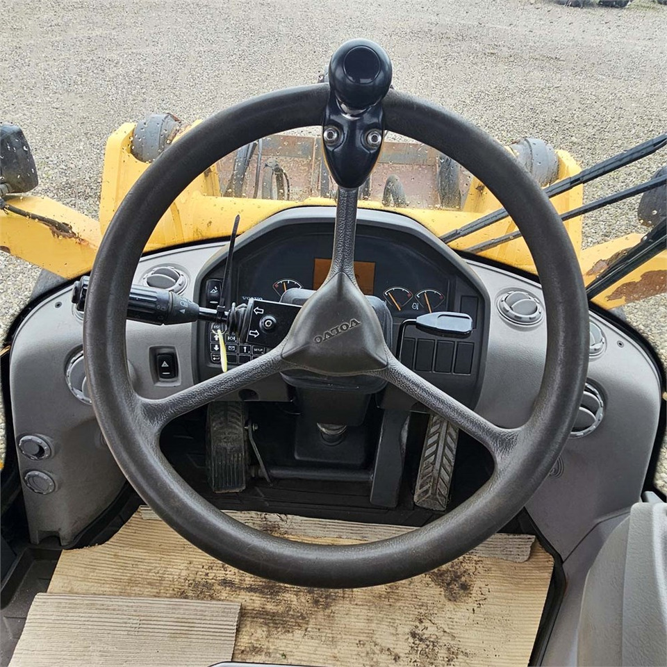 Wheel loader Volvo L45F-TP: gambar 26