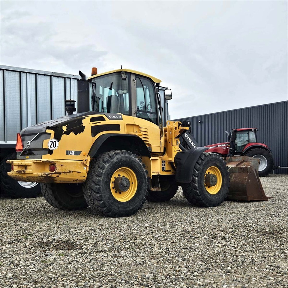 Wheel loader Volvo L45F-TP: gambar 11