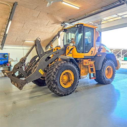 Volvo L90 H - Wheel loader: gambar 1 Volvo L90 H - Wheel loader: gambar 1