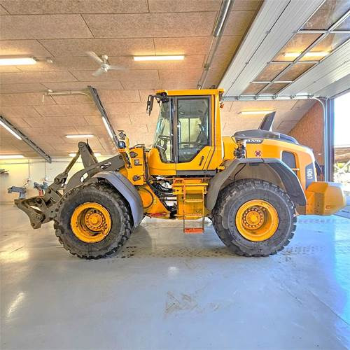 Volvo L90 H - Wheel loader: gambar 2 Volvo L90 H - Wheel loader: gambar 2