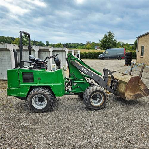 Volvo ZL302C - Wheel loader: gambar 5 Volvo ZL302C - Wheel loader: gambar 5