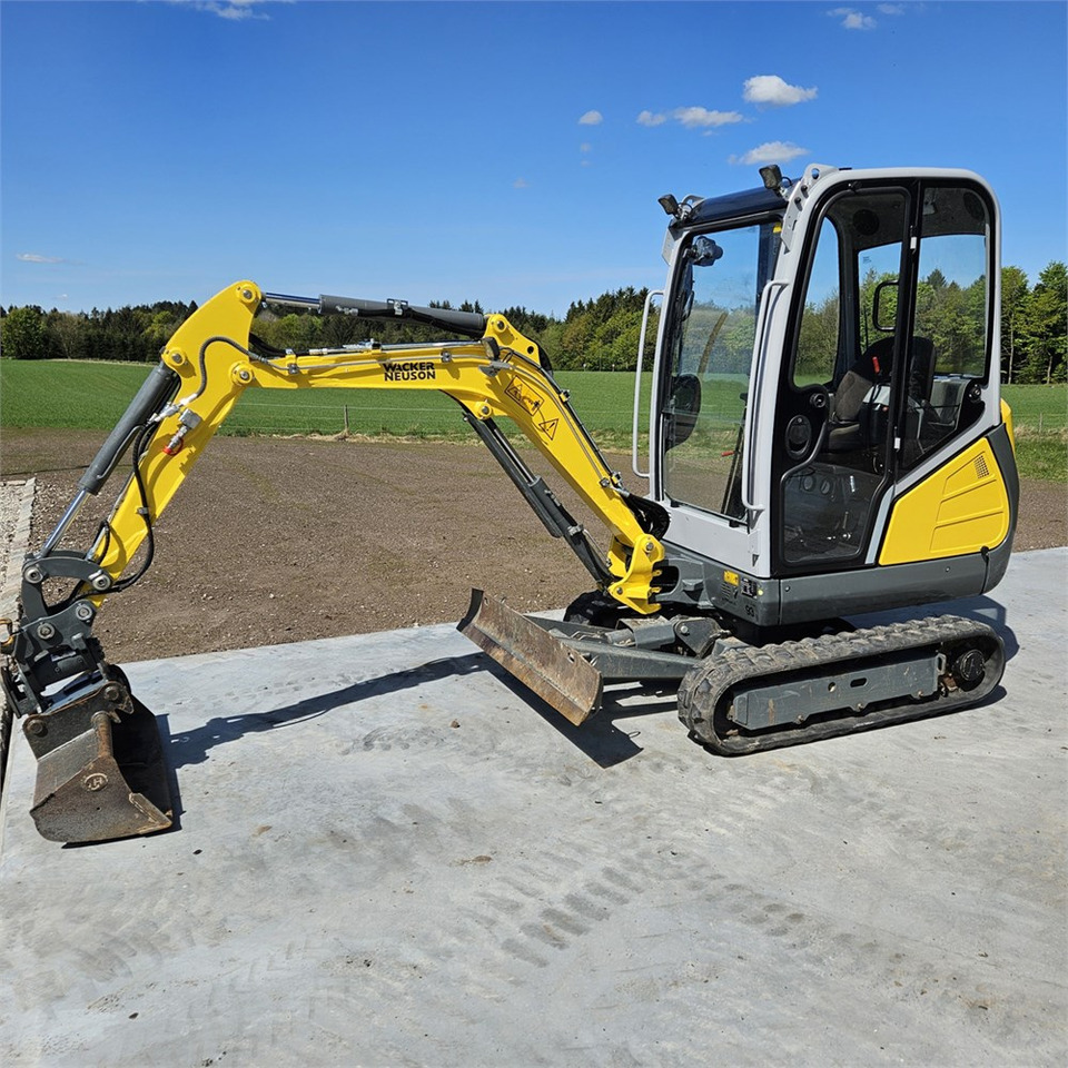 Wacker Neuson ET18 - Ekskavator mini: gambar 1 Wacker Neuson ET18 - Ekskavator mini: gambar 1