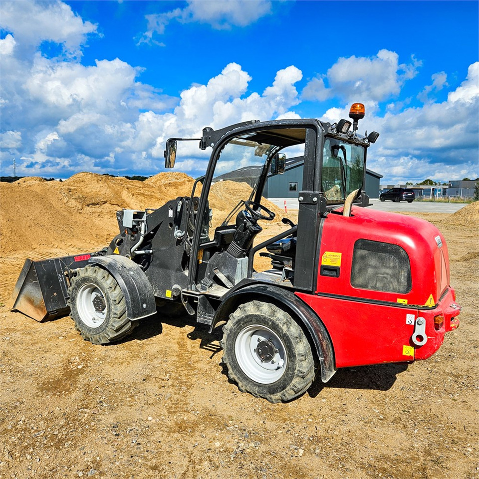 Weidemann 2070 CX - Wheel loader: gambar 1 Weidemann 2070 CX - Wheel loader: gambar 1