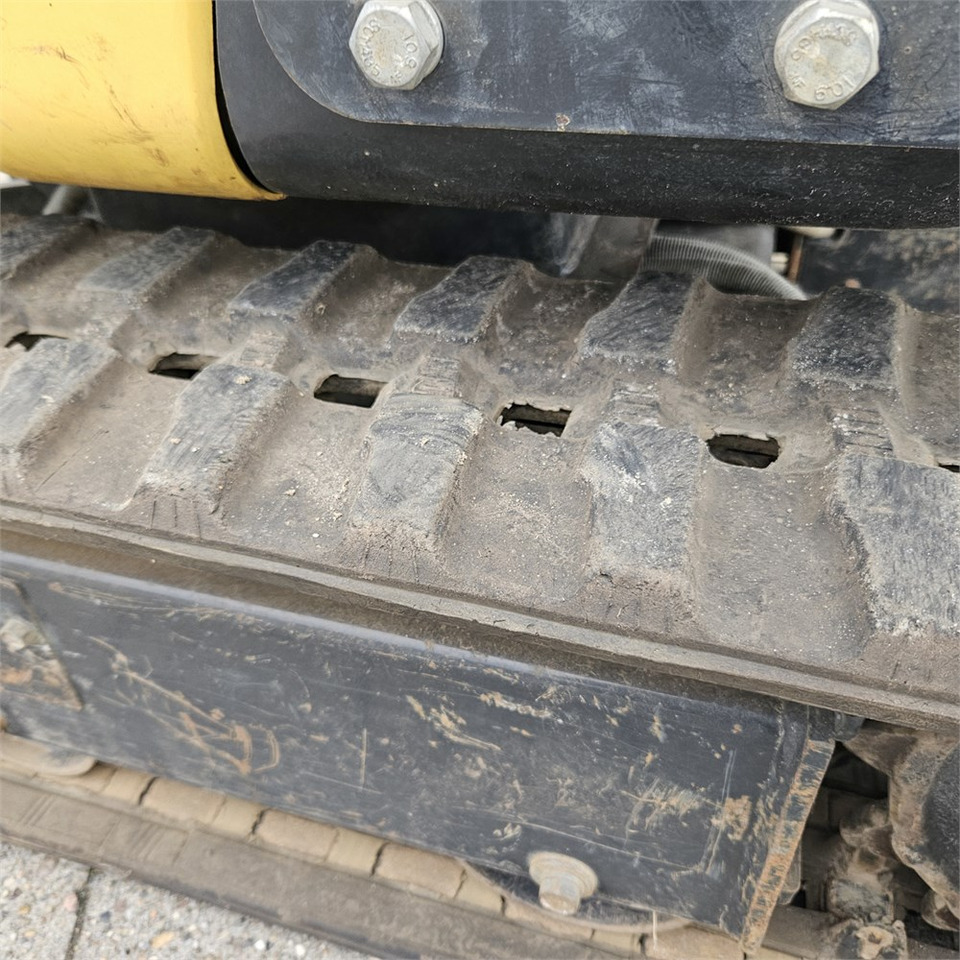 Ekskavator mini Yanmar SV08-1A (S): gambar 17