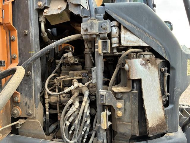 Ekskavator perayap Case CX 145D SR: gambar 25 Ekskavator perayap Case CX 145D SR: gambar 25