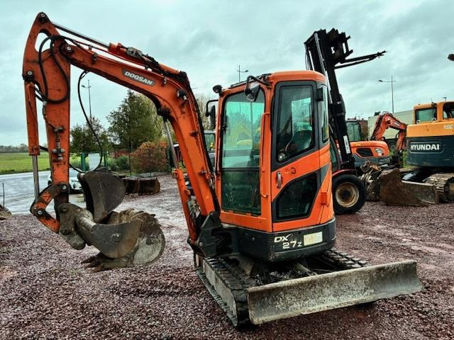 Doosan DX 27 Z - Ekskavator mini: gambar 5 Doosan DX 27 Z - Ekskavator mini: gambar 5