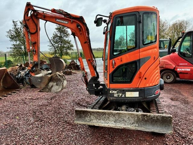 Doosan DX 27 Z - Ekskavator mini: gambar 1 Doosan DX 27 Z - Ekskavator mini: gambar 1