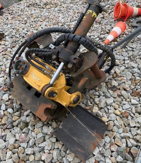 ENGCON EC 219 - Tiltrotator: gambar 1 ENGCON EC 219 - Tiltrotator: gambar 1