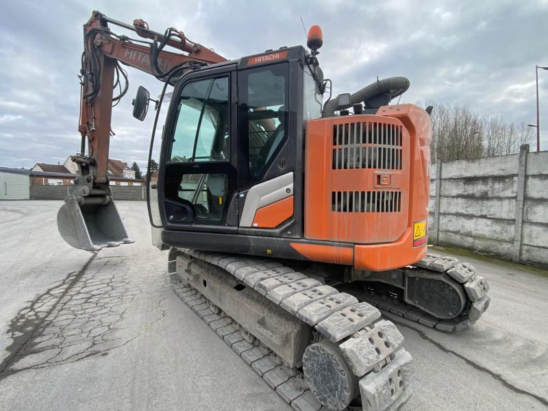HITACHI ZX 135US-7 - Ekskavator perayap: gambar 3 HITACHI ZX 135US-7 - Ekskavator perayap: gambar 3