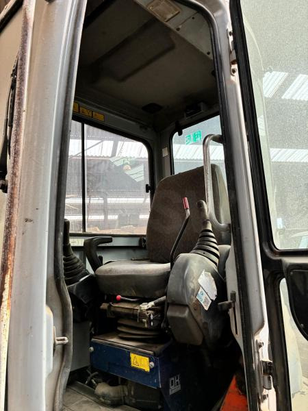 Hitachi EX 50-U - Ekskavator mini: gambar 2 Hitachi EX 50-U - Ekskavator mini: gambar 2