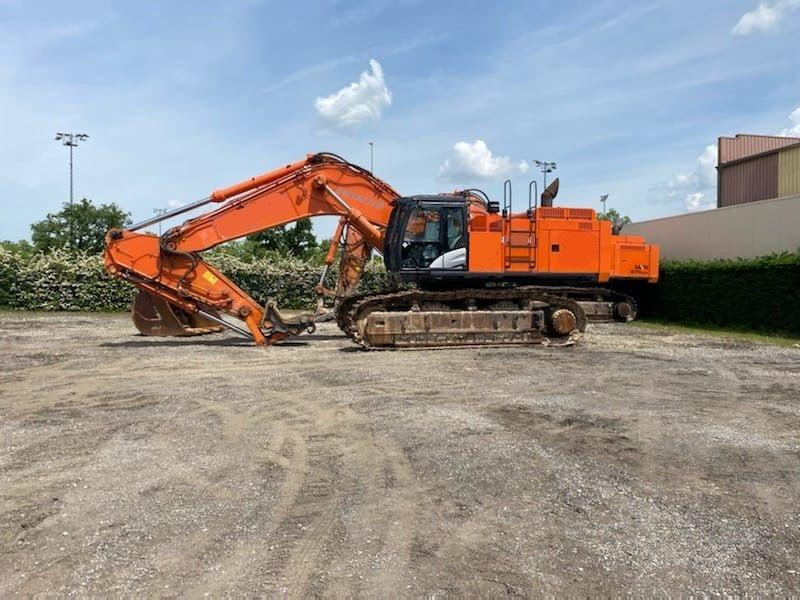 Hitachi ZX 690 - Ekskavator perayap: gambar 1 Hitachi ZX 690 - Ekskavator perayap: gambar 1