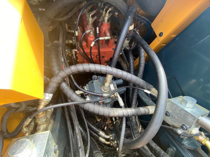 Ekskavator roda Hyundai HW 210: gambar 12