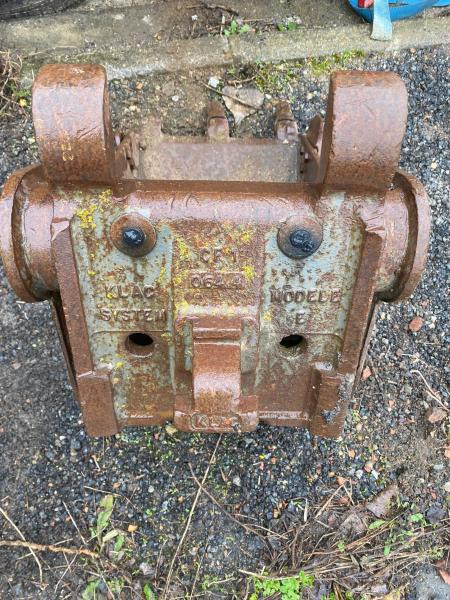 KLAC E - Ember ekskavator: gambar 3 KLAC E - Ember ekskavator: gambar 3