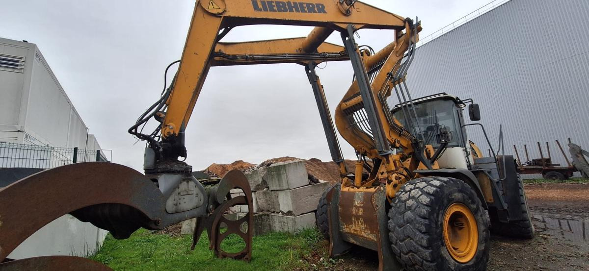 Liebherr L580 - Wheel loader: gambar 1 Liebherr L580 - Wheel loader: gambar 1