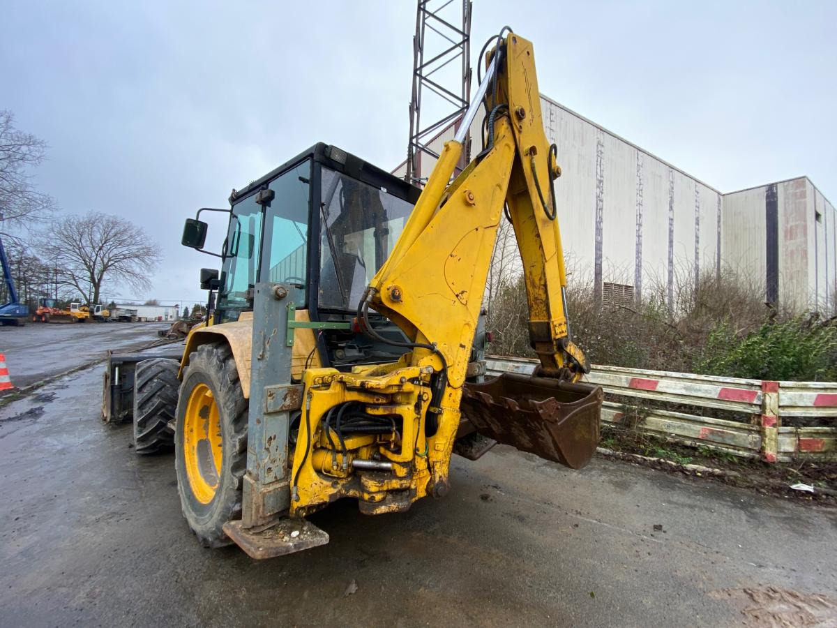 Massey Ferguson MF 865 - Backhoe loader: gambar 3 Massey Ferguson MF 865 - Backhoe loader: gambar 3