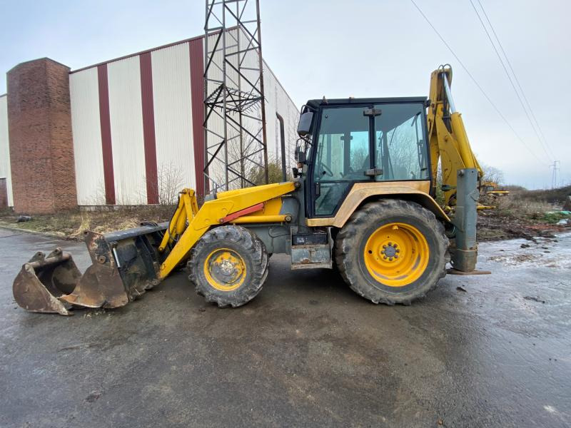 Massey Ferguson MF 865 - Backhoe loader: gambar 1 Massey Ferguson MF 865 - Backhoe loader: gambar 1