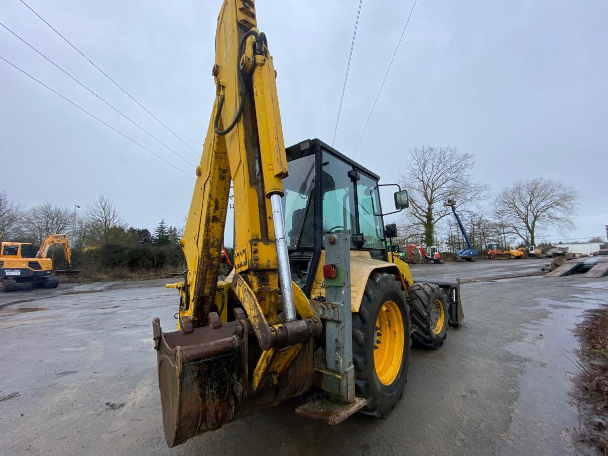 Massey Ferguson MF 865 - Backhoe loader: gambar 5 Massey Ferguson MF 865 - Backhoe loader: gambar 5