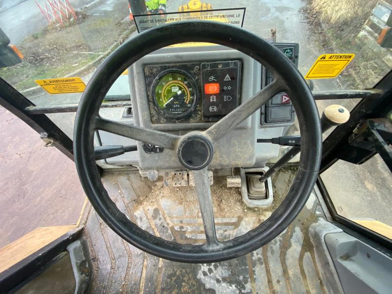 Backhoe loader Massey Ferguson MF 865: gambar 7