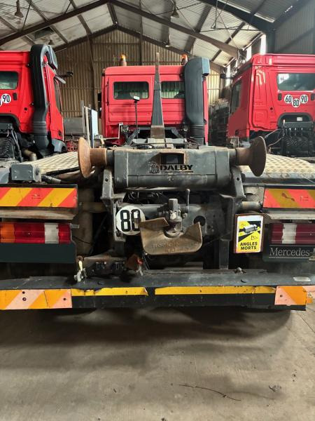 Mercedes 6X4 ACTROS 3341 - Hook lift: gambar 4 Mercedes 6X4 ACTROS 3341 - Hook lift: gambar 4