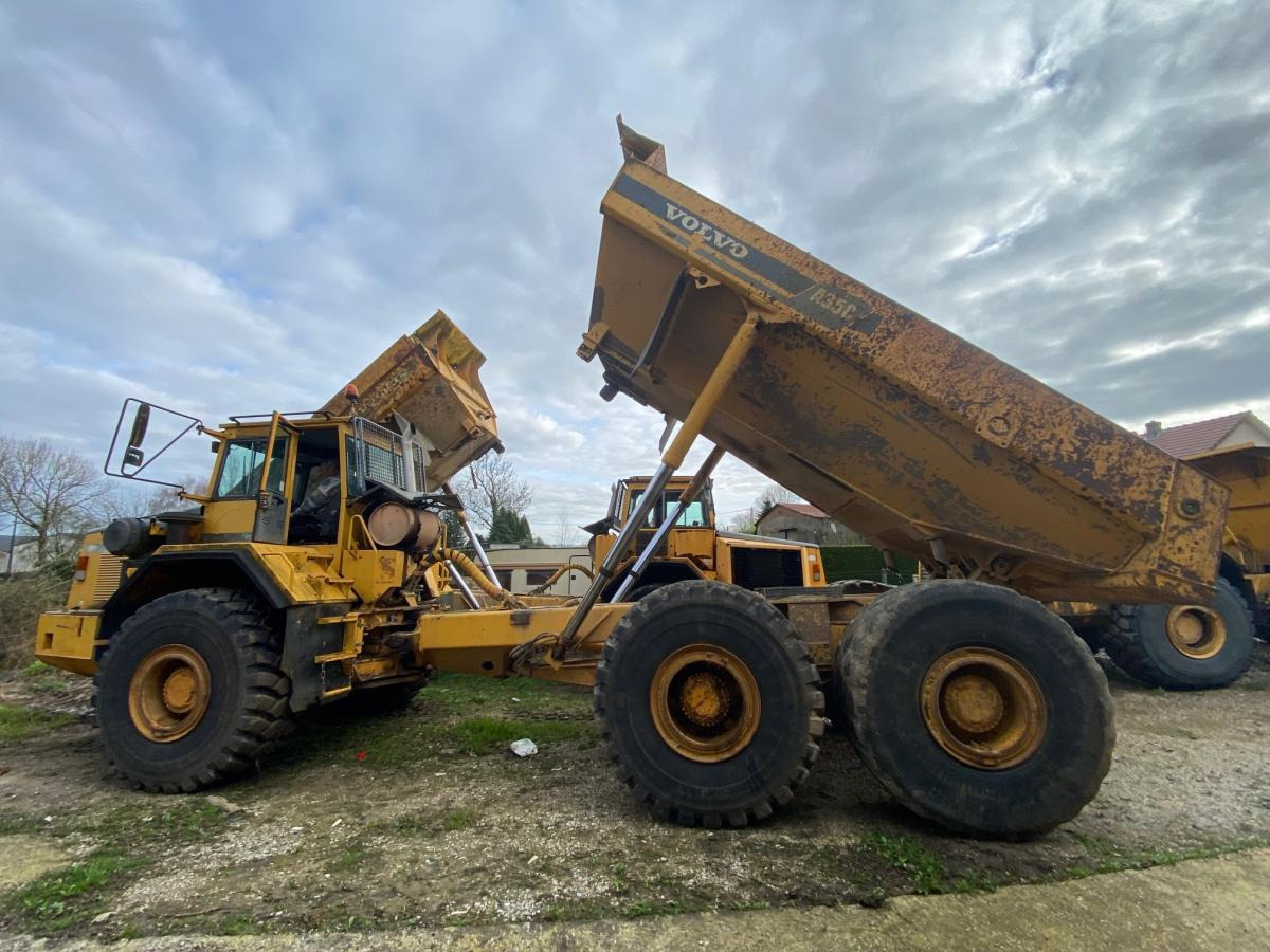 Volvo A 35 C - Tempat sampah artikulasi: gambar 2 Volvo A 35 C - Tempat sampah artikulasi: gambar 2