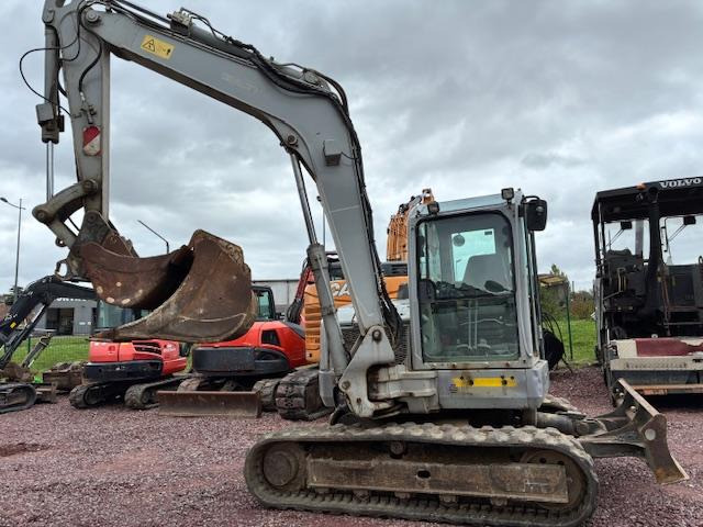 Volvo ECR 88D - Ekskavator mini: gambar 4 Volvo ECR 88D - Ekskavator mini: gambar 4