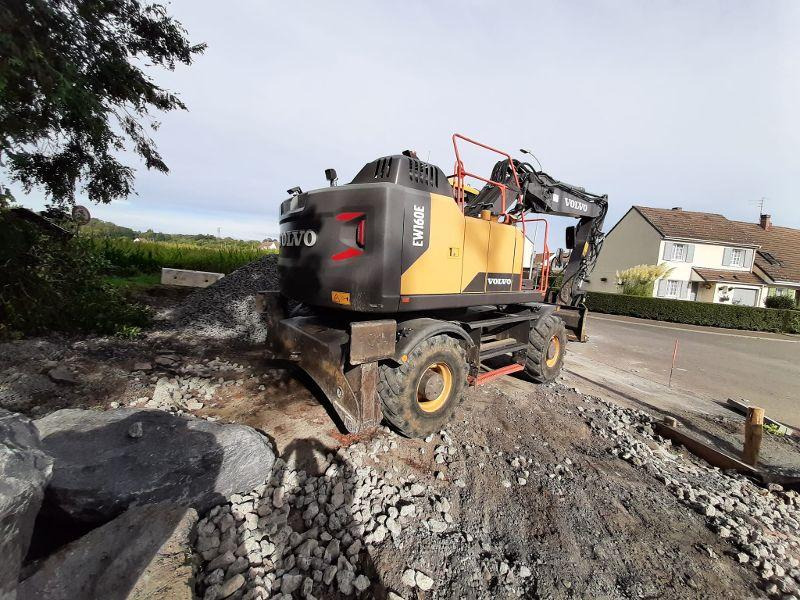 Volvo EW 160E - Ekskavator roda: gambar 1 Volvo EW 160E - Ekskavator roda: gambar 1