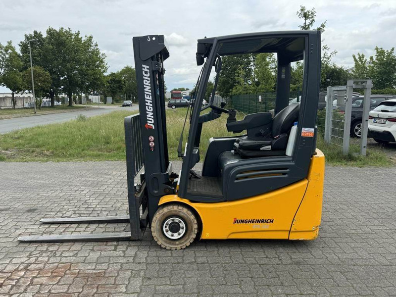 Jungheinrich EFG213 - Forklift listrik: gambar 1 Jungheinrich EFG213 - Forklift listrik: gambar 1