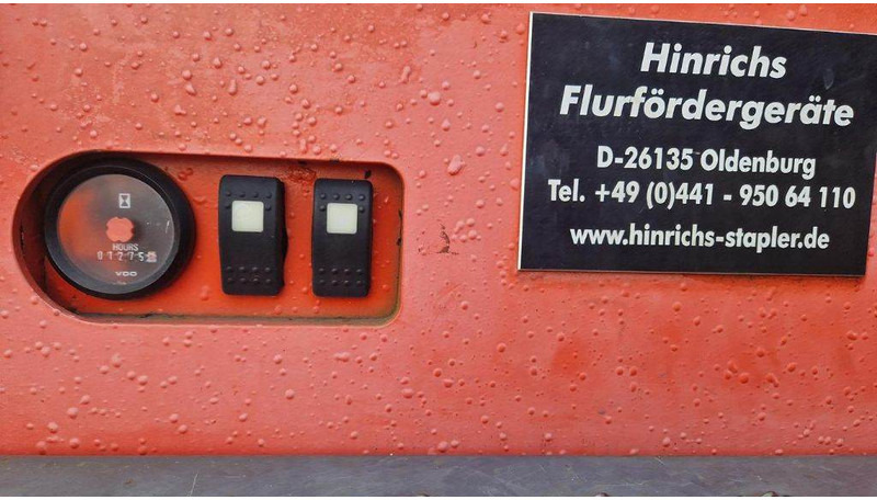 Penanganan kontainer Linde H320: gambar 10