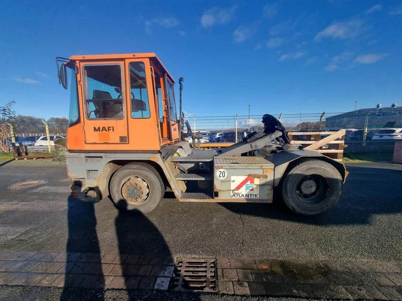 Mafi MT36 4x4DL - Traktor terminal: gambar 1 Mafi MT36 4x4DL - Traktor terminal: gambar 1