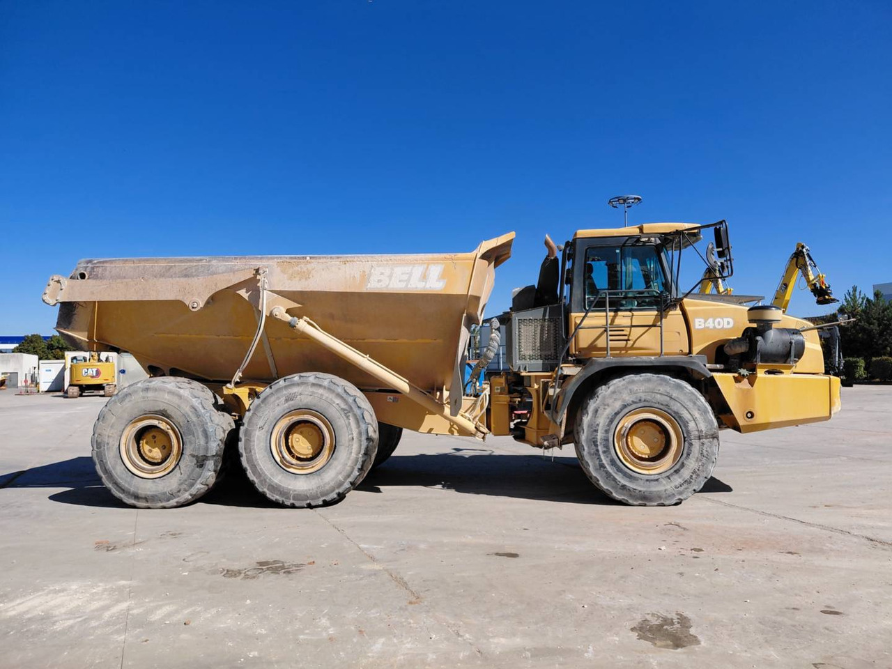 BELL EQUIPMENT NORTH AMERICA, INC. B40D - Tempat sampah artikulasi: gambar 4 BELL EQUIPMENT NORTH AMERICA, INC. B40D - Tempat sampah artikulasi: gambar 4