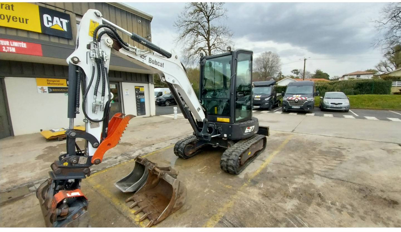 BOBCAT E27 - Ekskavator perayap: gambar 1 BOBCAT E27 - Ekskavator perayap: gambar 1