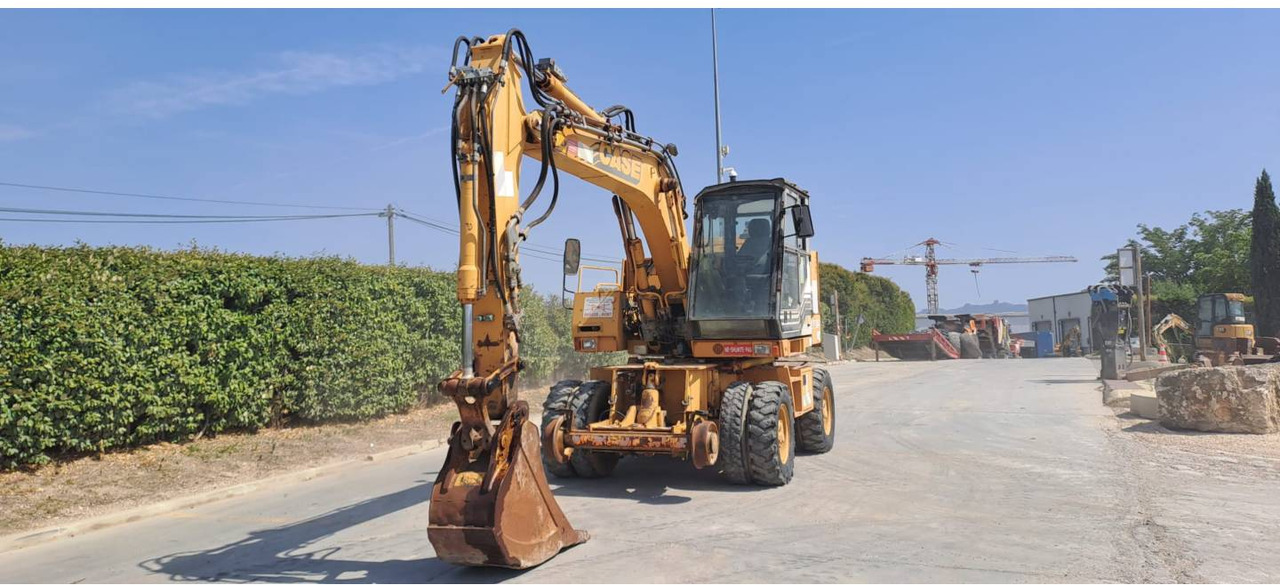 Ekskavator roda CASE 588P: gambar 19