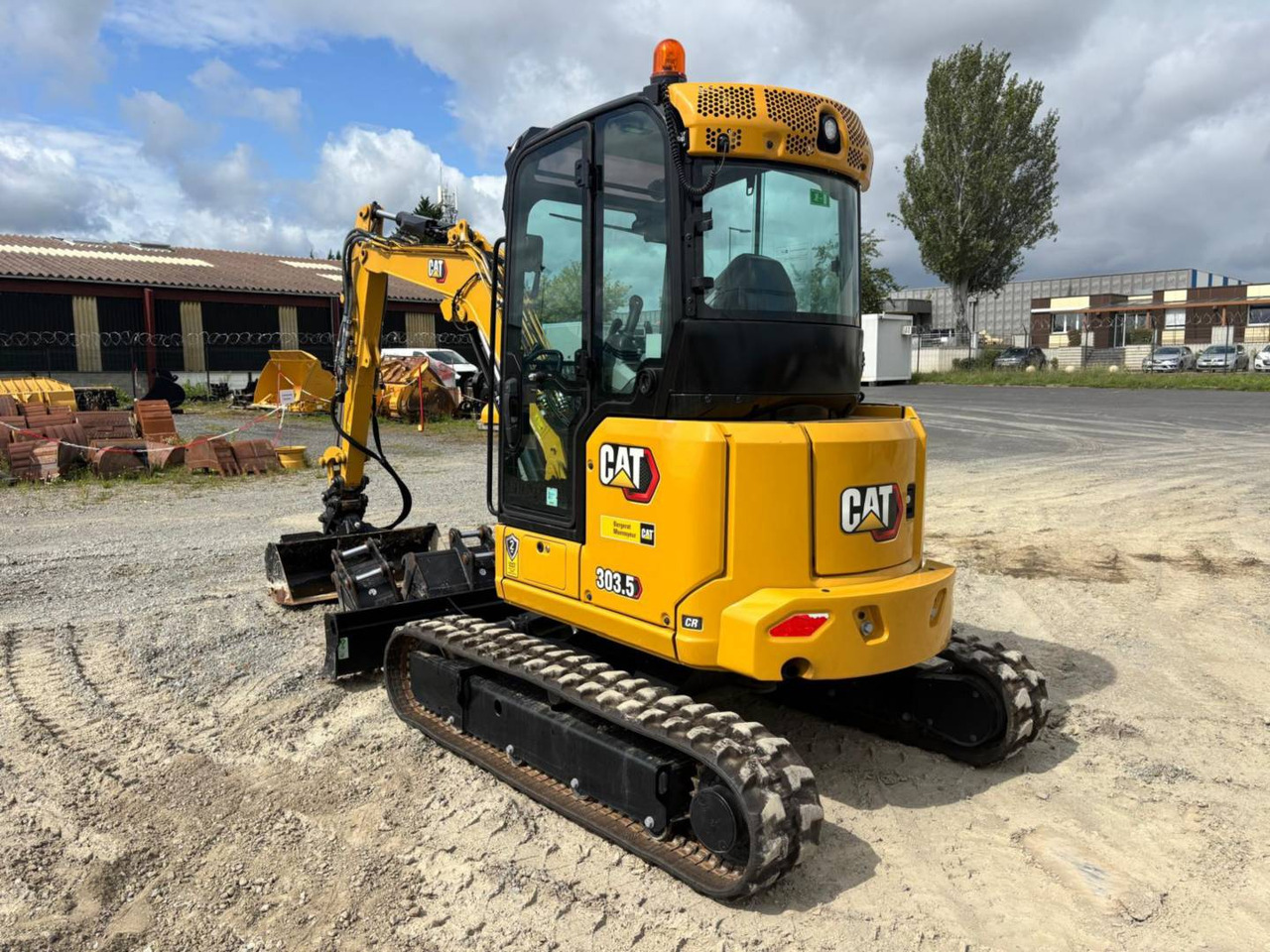 CAT 303.5 - Ekskavator perayap: gambar 4 CAT 303.5 - Ekskavator perayap: gambar 4